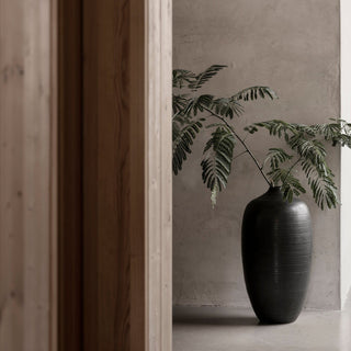 BlomusCEOLA Ceramic Floor Vase - Black - 24.8" H x 12.4" / 63 x 31.5cm66928Aloha Habitat